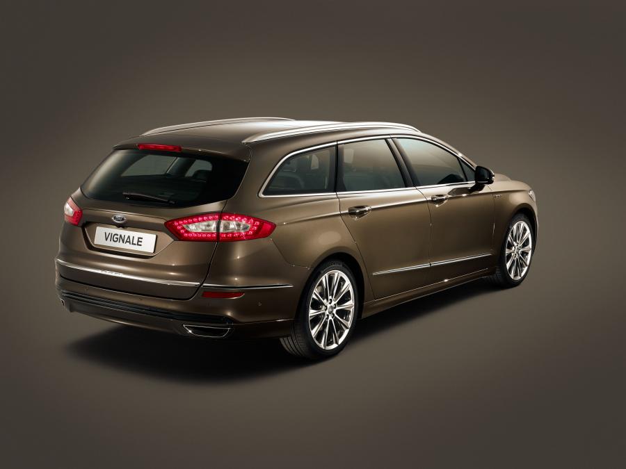  Ford Vignale Mondeo Turnier 2015 года  (фото 2 из 18)